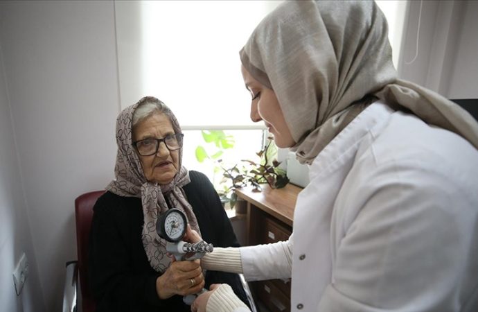 Balıkesir’de Düşme Kliniği açıldı, İstanbul’dan bile yaşlı hasta geliyor