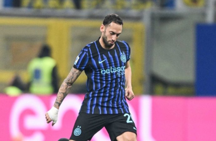 Hakan Çalhanoğlu attı, Inter farklı kazandı