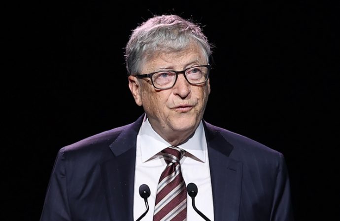 Bill Gates: Yapay zekanın insanlığa en büyük hizmeti sağlıkta olacak