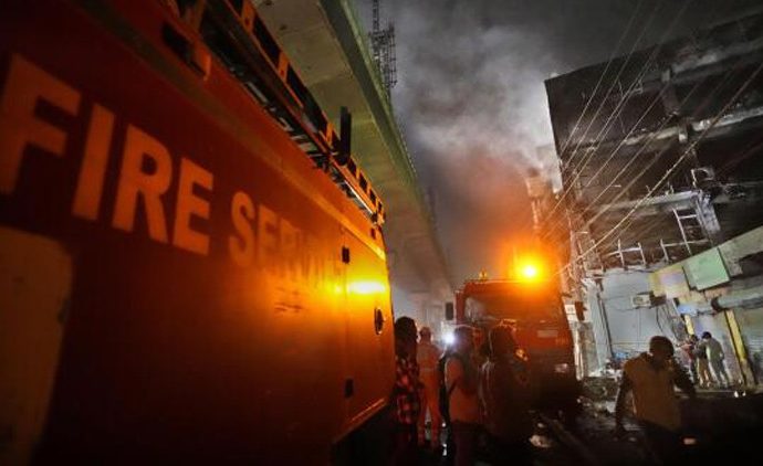 Hindistan’da gece kulübü yangını: 25 kişi öldü
