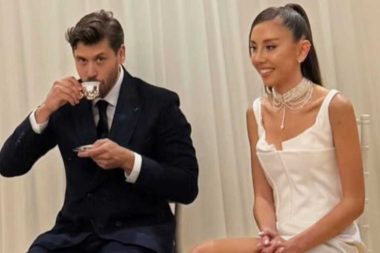 Ünlü oyuncu Survivor’a gitmeden önce nişanlandı