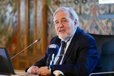 İlber Ortaylı’ya göre Batı’ya göçün arkasında istihbarat örgütleri var