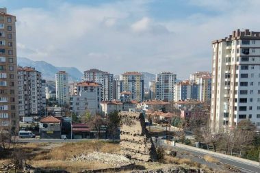 ‘Dünyanın en eski hastanesi’ Kayseri’de gün yüzüne çıkmayı bekliyor