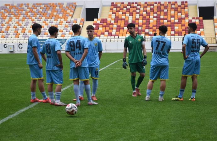 Yeni Malatyaspor oyuncu yetersizliğinden maçlara çıkamıyor