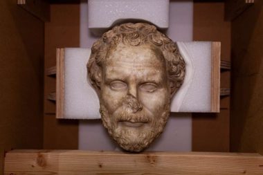 Bakan Ersoy: Boubon’un kayıp imparatoru Türkiye’ye dönüyor