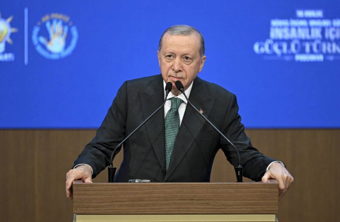 Erdoğan’dan Özel’e: Siyaset acemisi