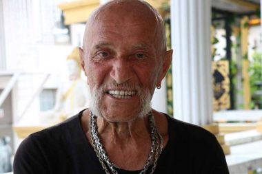 Oyuncu Coşkun Göğen hastaneye kaldırıldı