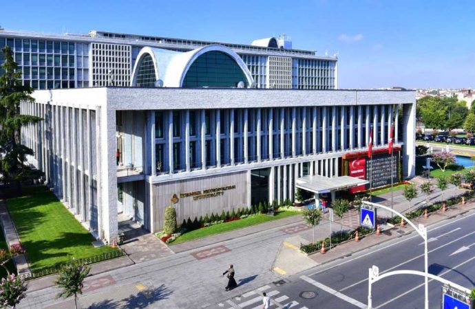 İBB 33 yıl sonra ilk kez alınan borcu ödedi