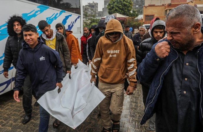 İsrail ordusu ateşkese rağmen Gazze’de 4 Filistinliyi daha öldürdü