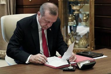 Erdoğan, 9 üniversiteye rektör atadı, eski Diyanet İşleri Başkanı Görmez rektör oldu