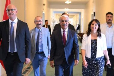 DEM Parti İmralı Heyeti DEVA Partisi’ni ziyaret etti