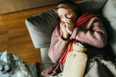 ‘Süper grip’ İngiltere’yi kasıp kavuruyor: Okullar kapandı, hastaneler dolup taştı