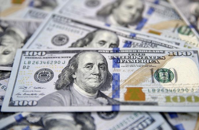 Turizm gelirleri sayesinde Türkiye dört aydır cari fazla veriyor