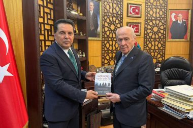 Ahmet Özer, Devlet Bahçeli’yi ziyaret etti