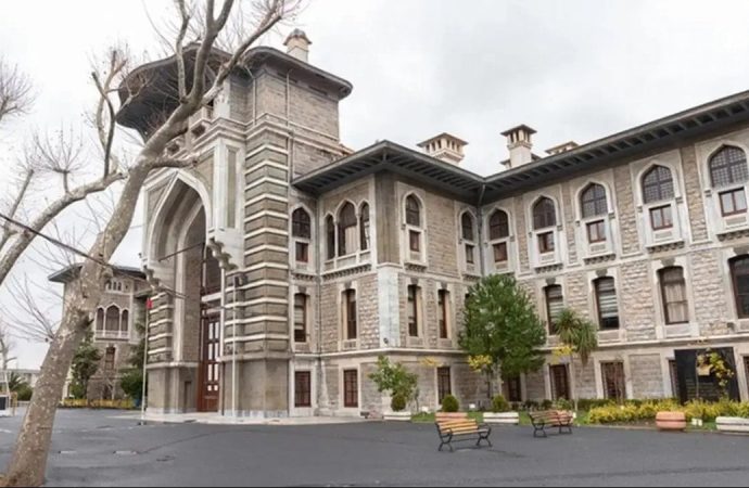 ‘Taciz listesi’ skandalı: İstanbul Erkek Lisesi müdürü görevden alındı