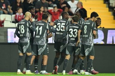 Beşiktaş Süper Lig’de yarın Trabzonspor’un konuğu