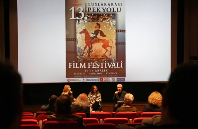 İran şiiri ve sineması: Şiir, İran’da susmayı öğrendi