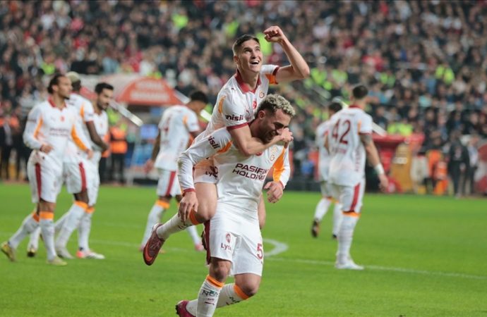 Galatasaray, Antalya’da gol yağdırdı