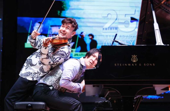 Festival finalini Igudesman ve Joo ikilisi yaptı