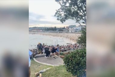 Sydney’in dünyaca ünlü plajında Hanuka bayramını kutlayan Yahudilere saldırı: 12 ölü