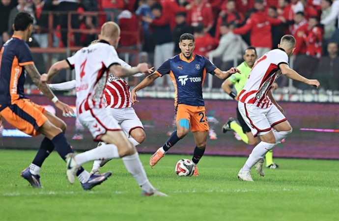 Başakşehir Samsunspor’u devirdi