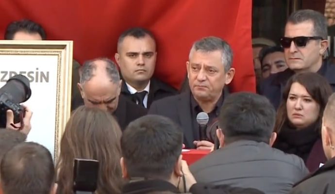 Özel, Gülşah Durbay’ın cenaze töreninde böyle dedi: ‘Biz altı ayda bir tabut bayraklıyoruz’