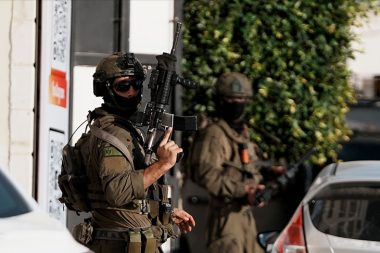 İsrail Batı Şeria’da iki Amerikalı aktivisti gözaltına aldı