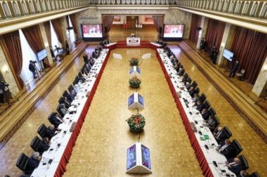 Döndün dolaştık yeniden ‘End game’ yokluğuna dayandık