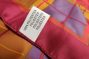 Polyesterle Barışamadık Çünkü O Bir Kıyafet Değil, Plastik Şişenin Reenkarnasyonu