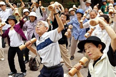 Japonya’nın büyük derdi: Yaşlı nüfus hızla bunuyor, ülke çare arıyor