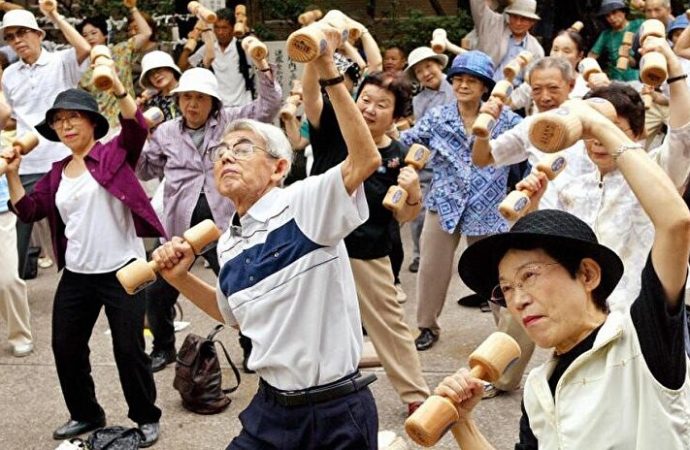 Japonya’nın büyük derdi: Yaşlı nüfus hızla bunuyor, ülke çare arıyor