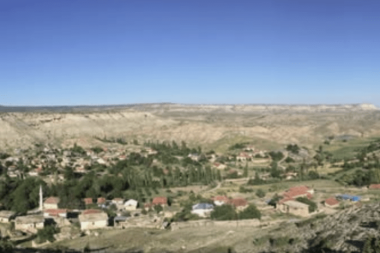 Orda bir köy var uzakta…