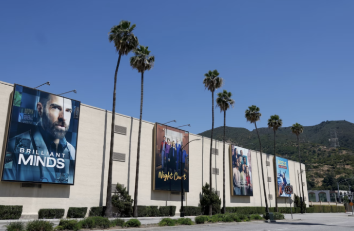 Warner-Discovery, Paramount’un hisse başına 31 dolarlık teklifini de beğendi