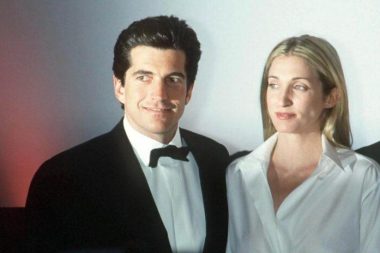 Bu hafta sonu teklifi: ‘Bir Aşk Hikayesi’ mi, 501 jean mi, yoksa ‘Kuzuların Sessizliği’ mi?