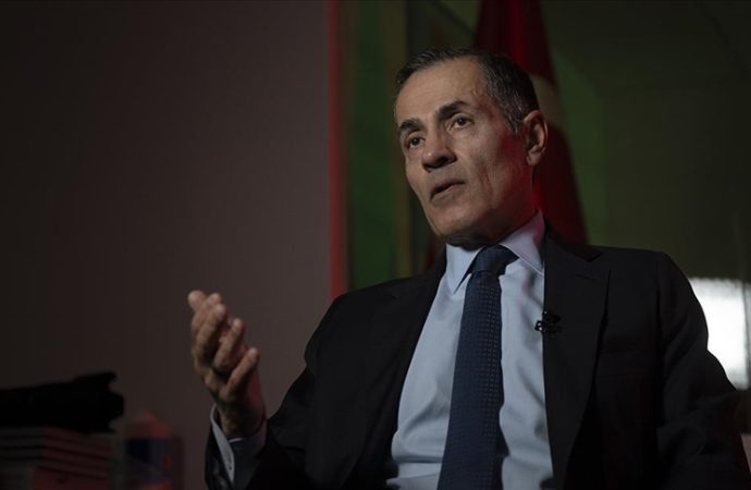 İran asıllı Prof. Nasr: İran ve ABD savaş tehdidini diplomasiyi şekillendirmek için kullanıyor