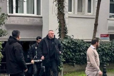 Ekrem İmamoğlu’nun koruması gözaltına alındı