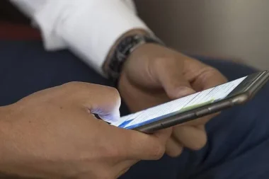 Yapay zekâyla MİT personeliymiş gibi yaptılar, 1,5 milyon vurdular