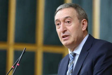 Tuncer Bakırhan: Sayın Öcalan’ın tutumu Rojava’da işgalin durmasını sağladı