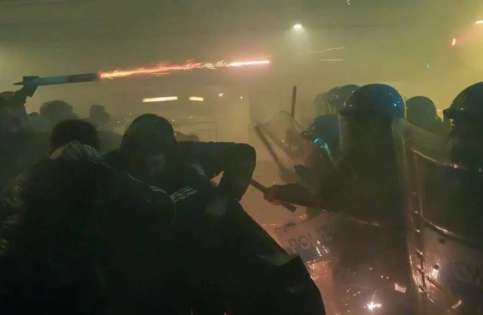 Kış olimpiyatları protesto gösterileriyle başladı