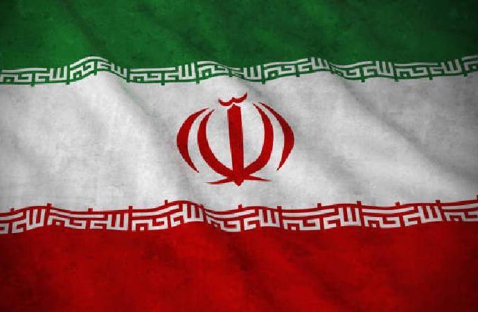 İran: Komşularla ilişkilerde çok hata yaptık