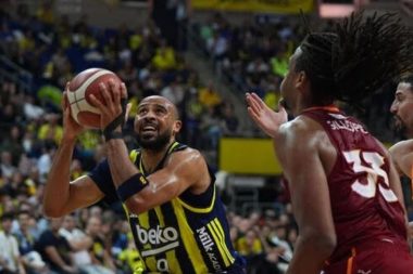 Nefes kesen dev derbi Fenerbahçe’nin