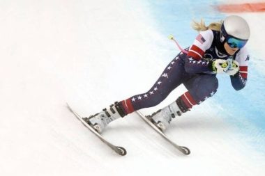 Kış Olimpiyatları’nda kaza: Şampiyon kayakçı helikopterle hastaneye kaldırıldı