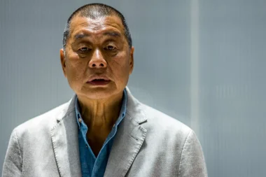 Pekin karşıtı medya patronuna 20 yıl hapis cezası