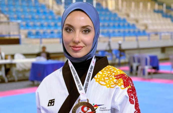 Kübra Dağlı tekvandoda bir altın, bir gümüş madalya Kazandı