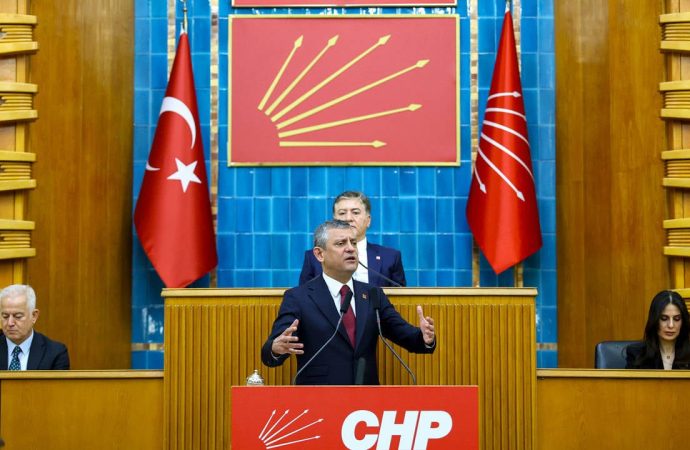 Özgür Özel dün de Keçiören Belediye Başkanına ‘Bozuk tohum’ dedi