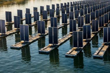 Alman icadı: Güneş panelleri dikey durup yerden kazandırıyor