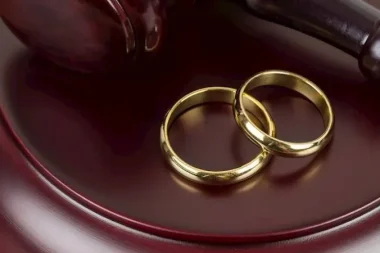 AYM boşanmadan sonra ‘bir yıllık mola’yı makul buldu