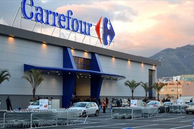 Carrefour Romanya birimini 823 milyon avroya sattı