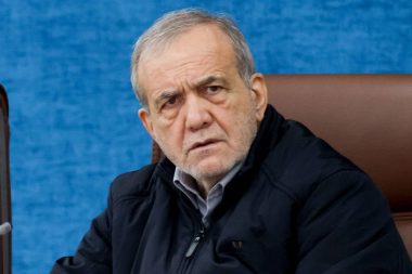 O da devalüasyondan şikayetçi: “Cumhurbaşkanı olarak maaşım 1000 dolara düştü”