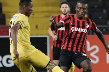 Amedspor’da forvet oyuncusuydu, bakan yardımcısı oldu